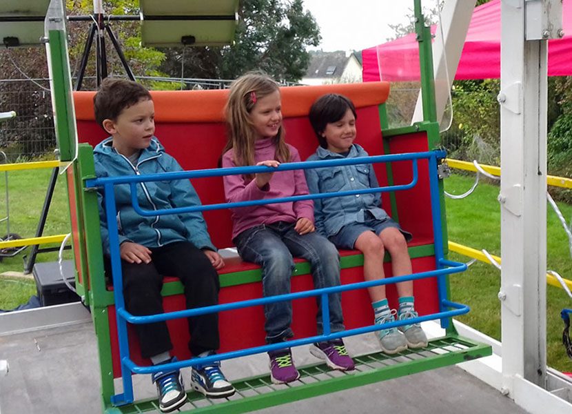 Grande roue solaire autonome à la foire bio de Muzillac